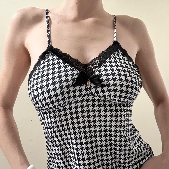 houndstooth pattern cami top - Picture 2 of 7